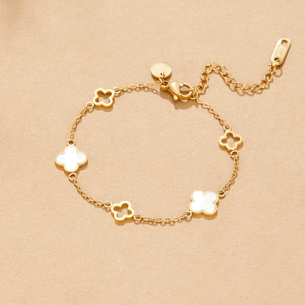 Lazora Clover Bracelet